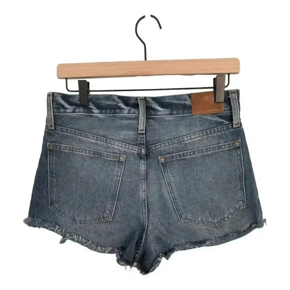 J Crew Relaxed denim short in Baxter Street wash, Item BF378, Size 26 - Picture 4 of 14